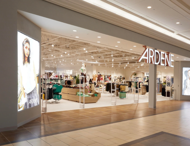 Participez et remportez une boîte cadeau Ardene comprenant une carte cadeau et des accessoires !